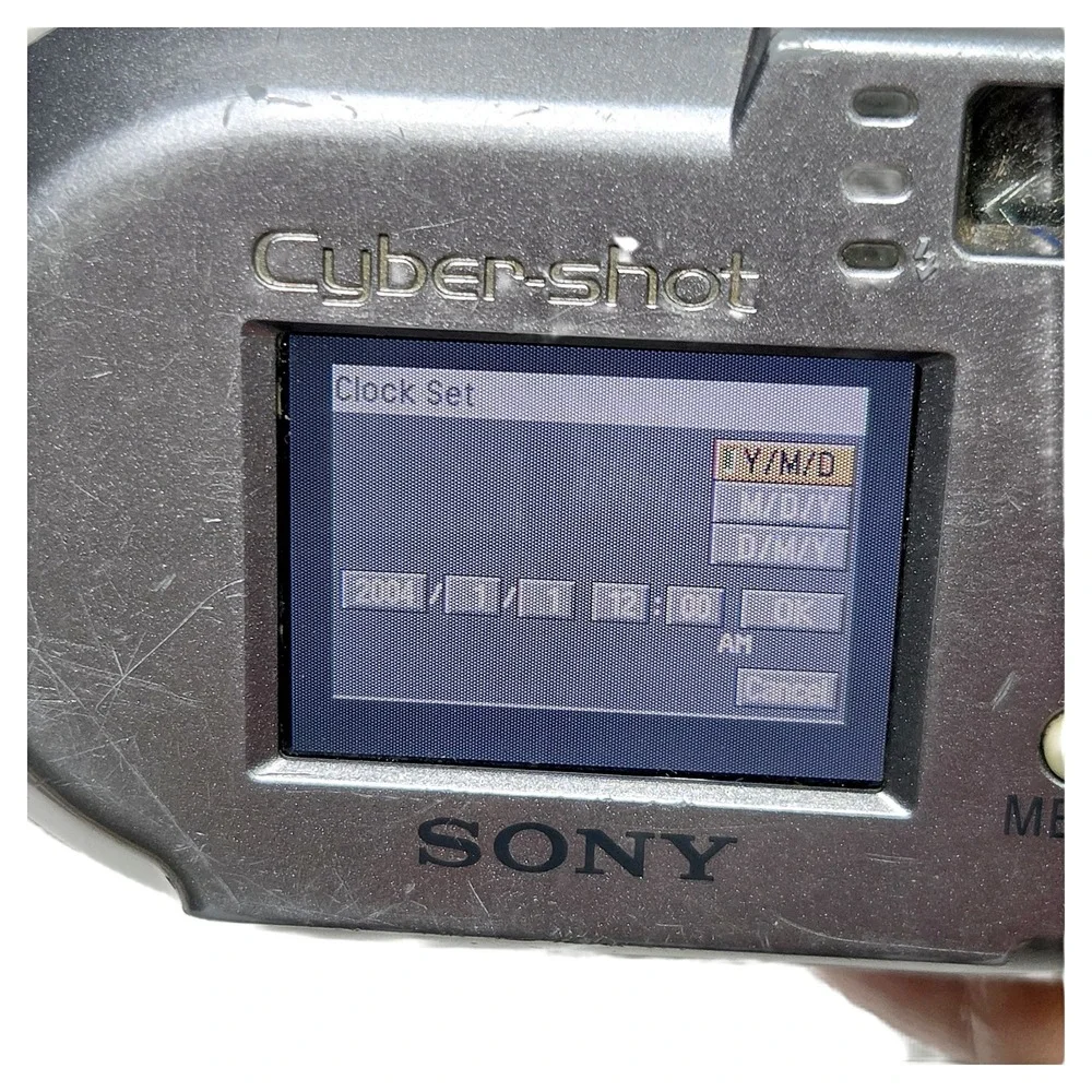 Sony Cyber-shot DSC-P93A 5.1MP Digital Camera Silver 3x Optical Zoom Parts DSC